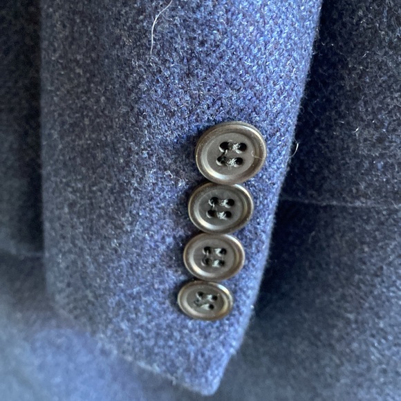 VALENTINO MEN BLAZER, NAVY BLUE COLOR, SIZE 42.5R. - Picture 8 of 13